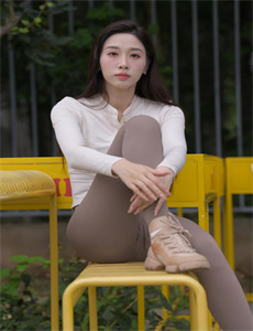 《孽迷宫》