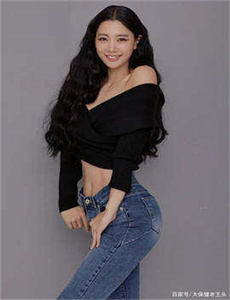 美女裸身无档图片视频-中国胸最大的女人