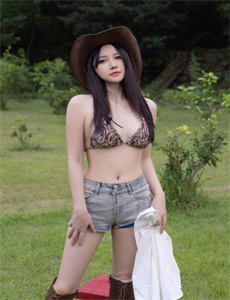 EUSSE步兵区在线观看-美女撒尿